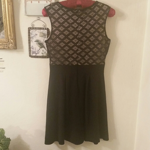 Dress Code LA dress, L - Picture 2 of 7